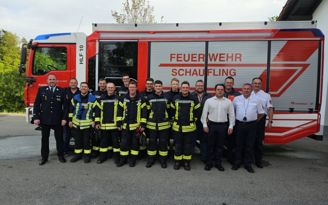 Schauflinger Feuerwehr stellt Ausbildungsstand unter Beweis