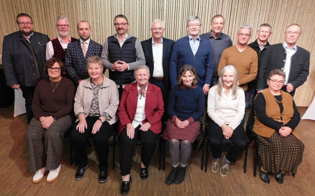 Langjährige, verdiente Mitbürgerinnen und Mitbürger ausgezeichnet – Ehrenabend in der Gemeinde Schaufling